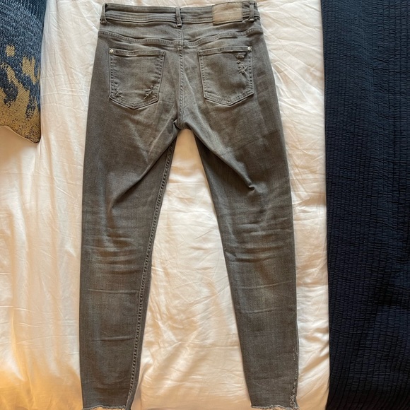 ZARA Gray Ripped Distressed Skinny Jeans - Picture 7 of 7